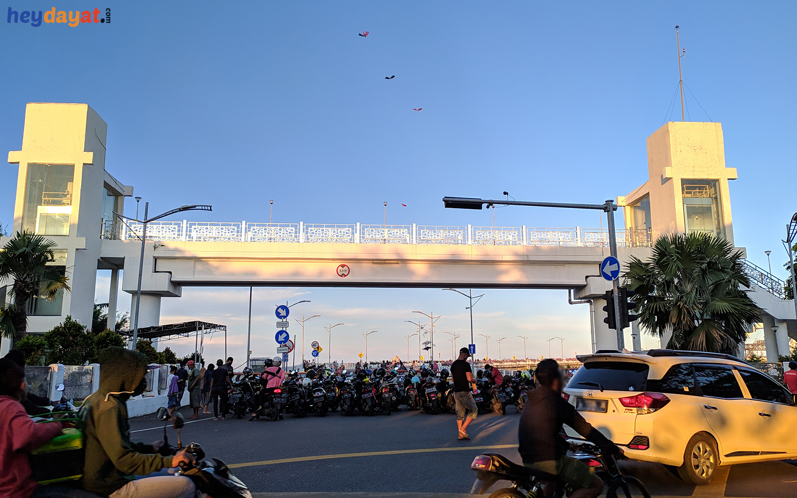 Pintu Masuk dan Keluar Jembatan Surabaya Kenjeran Sisi Utara
