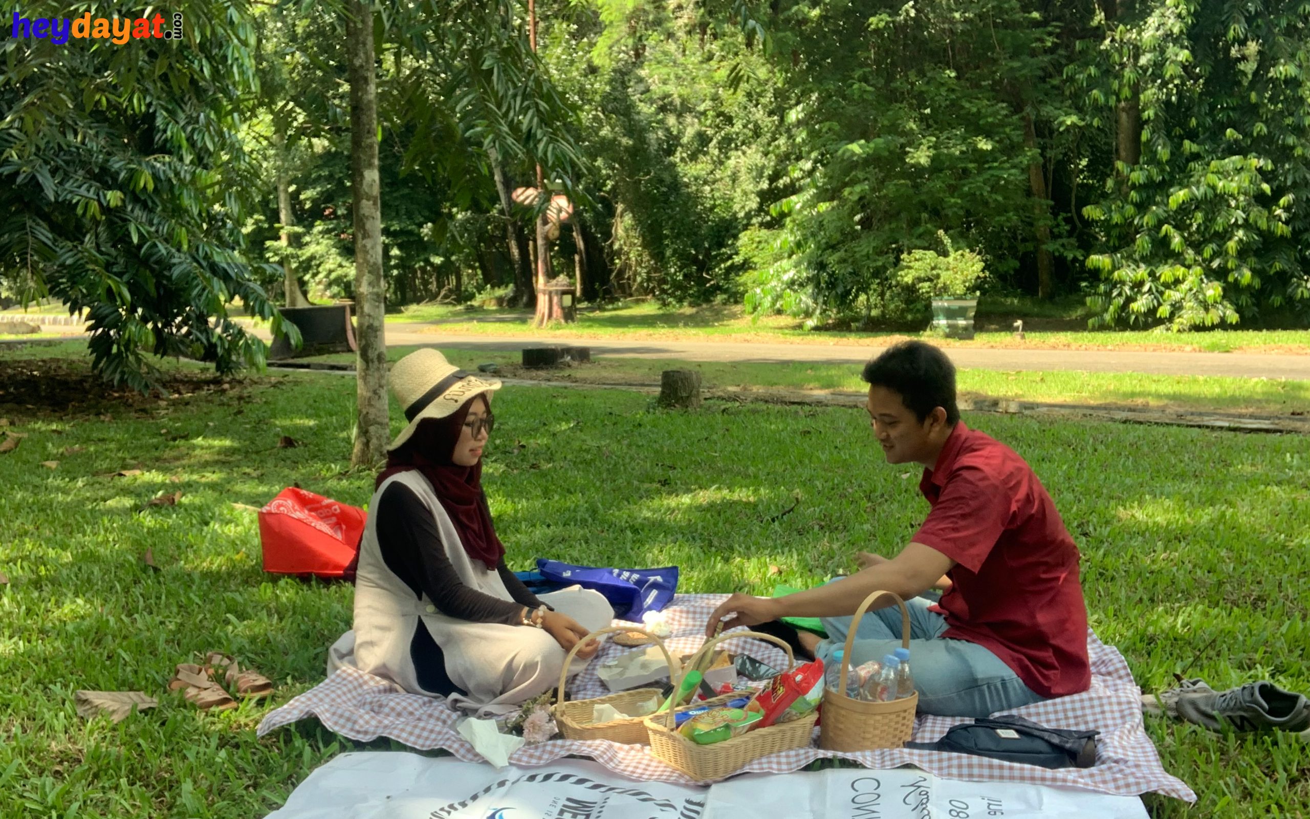 Piknik Di Kebun Raya Purwodadi Pasuruan