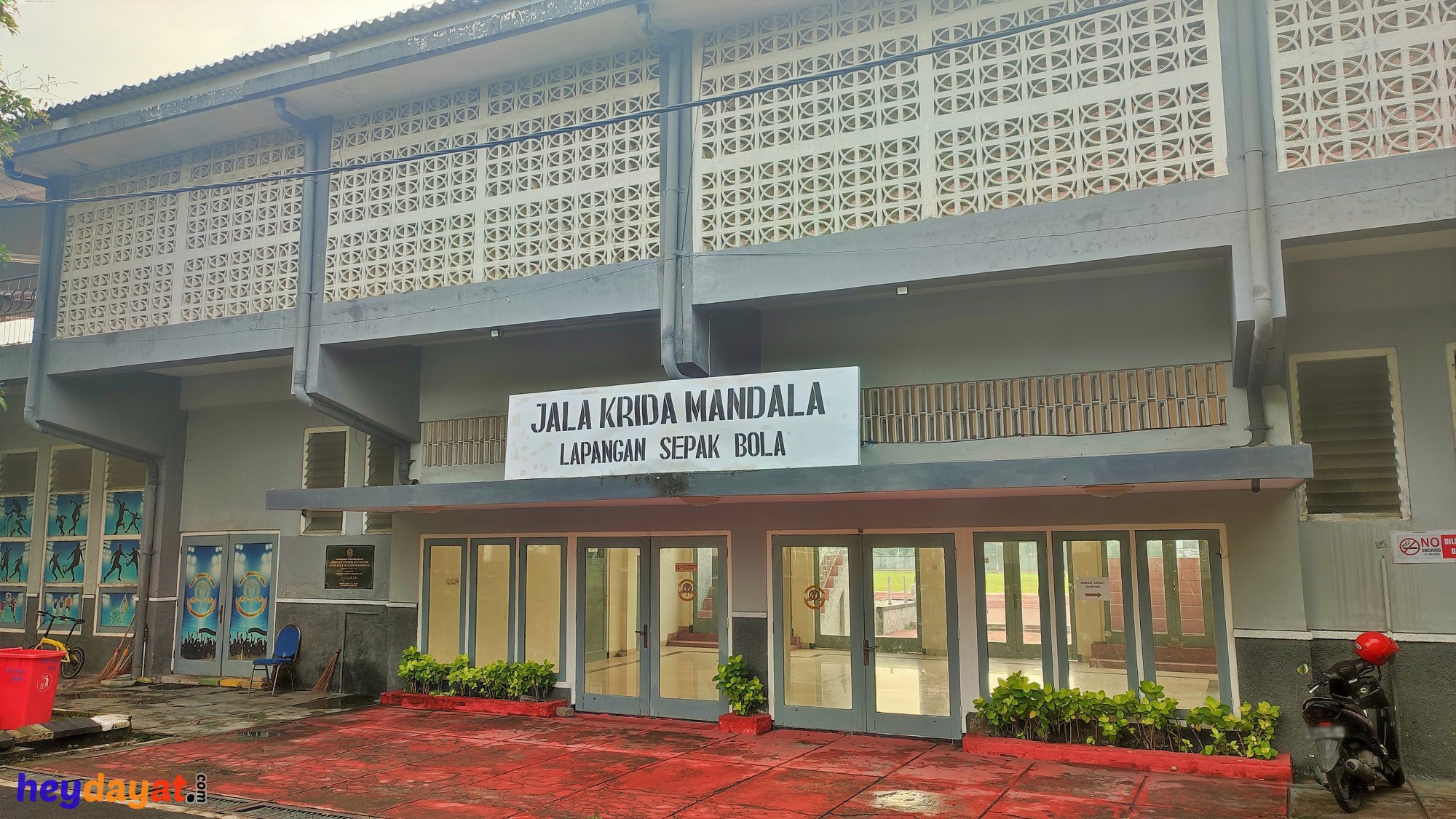 Papan Nama Lapangan Sepakbola Jala Krida Mandala Surabaya