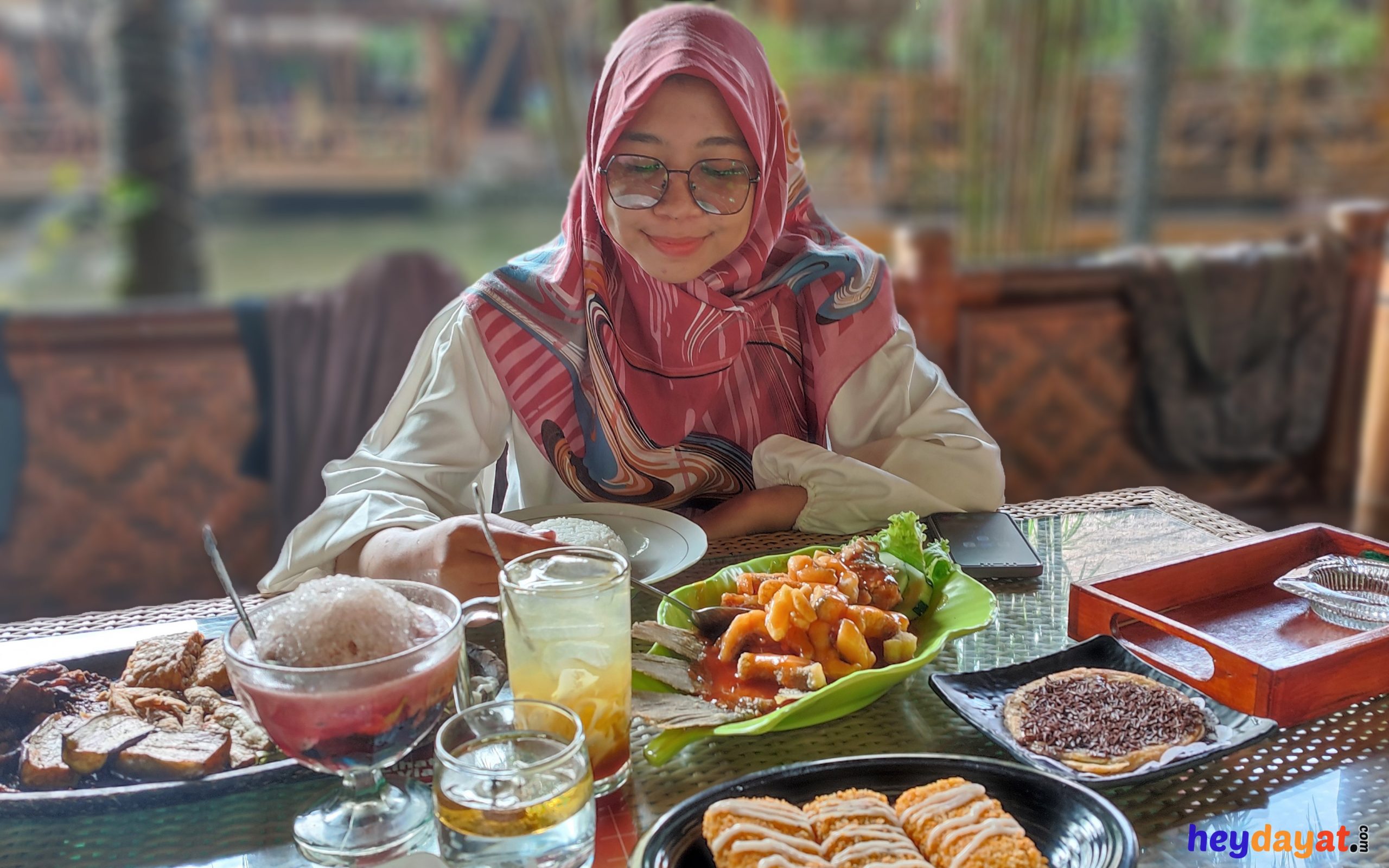 Makan Banyak Dan Enak Surabaya Sidoarjo Pasuruan, Lesehan Teko